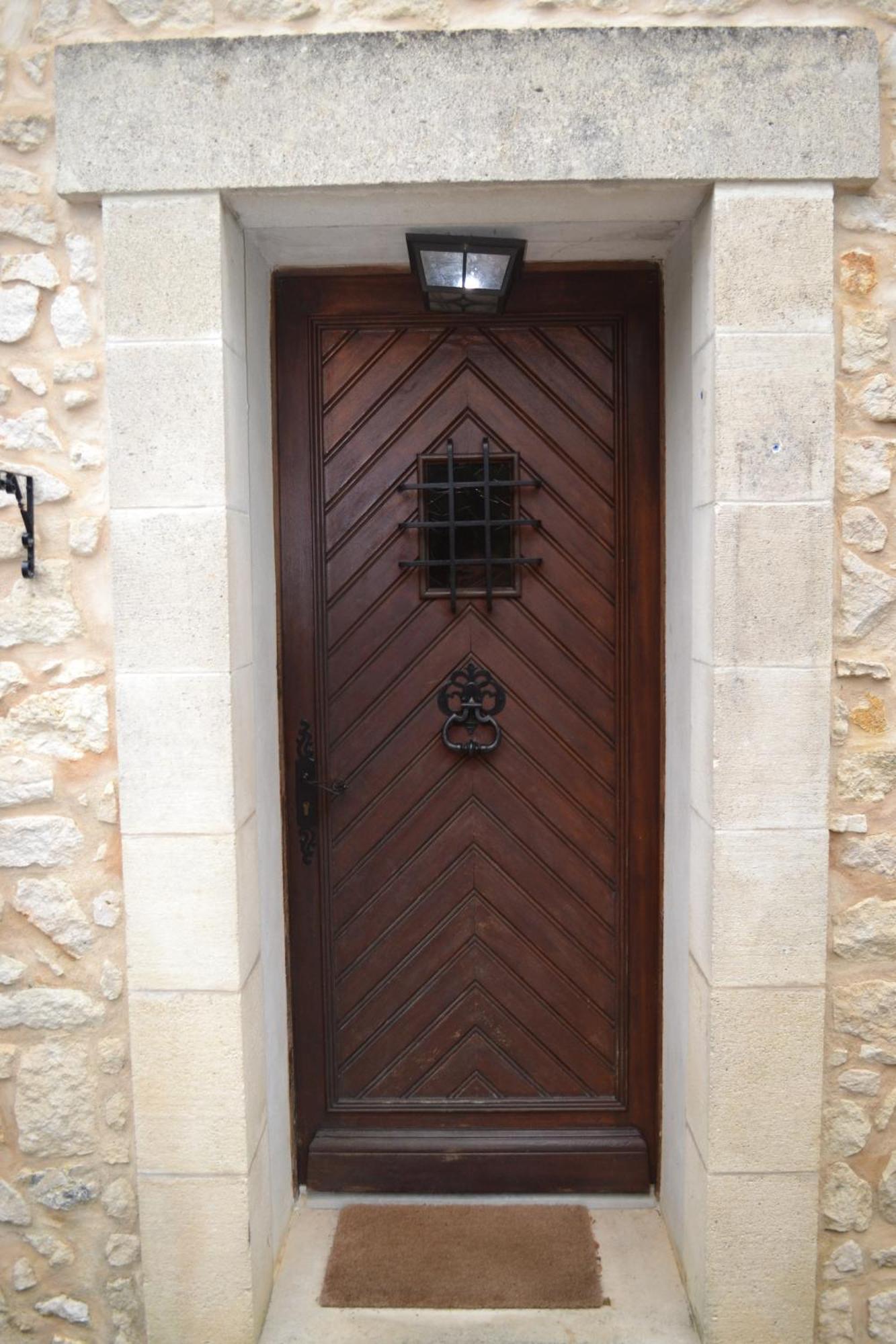 Les Bruyeres B&B 2 Montbron Экстерьер фото